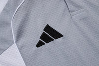 Polo e Pantalones de Entrenamiento Real Madrid 25/26