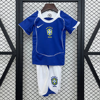 Camiseta y Pantalones Cortos para Niño Retro Brasil Away 2004