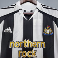 Camiseta Newcastle Retro 2005/2006 - Negra e Blanca